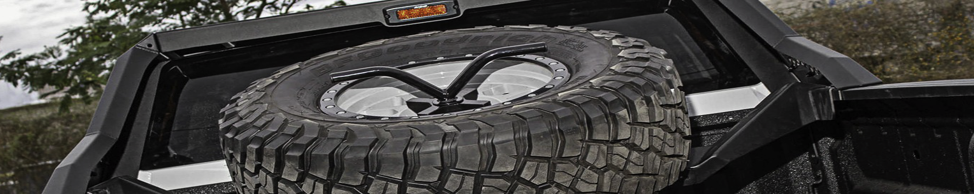 Truck Bed Mounted Spare Tire Carriers | GarageAndFab.com | Munro Industries gf-100103080608